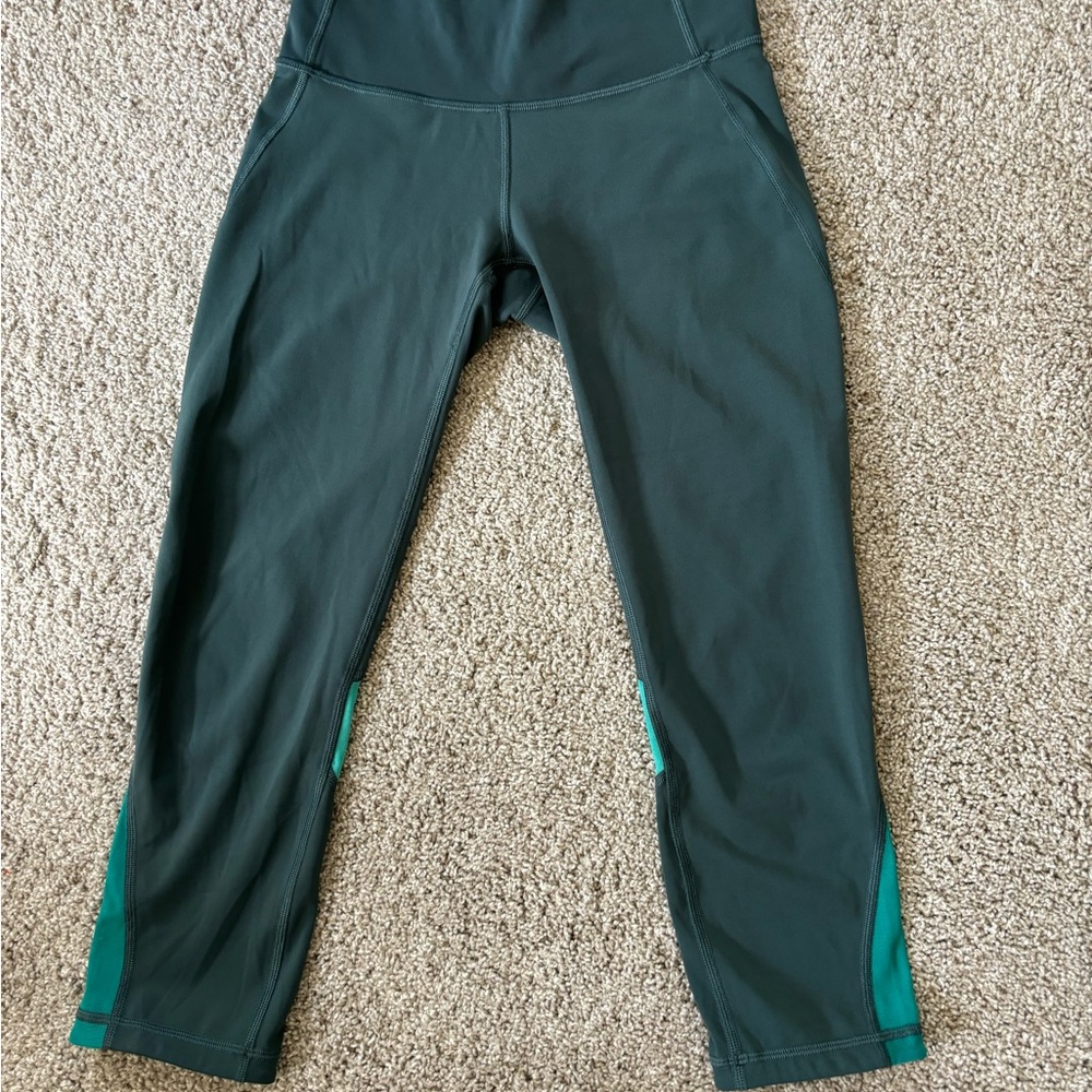 Lululemon two tone (dark olive green & teal) Leggings